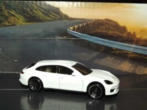PORSCHE PANAMERA TURBO S E - HYBIRD SPORT TURISMO DRUCKGUSS AUTO! - Bild 1 von 1