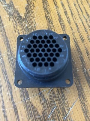 AMP 206151-1 CHASSIS MT CIRCULAR CONNECTOR 37 POS SHELL (NEW) Qty-1 FreeShipping - Image 1 of 4