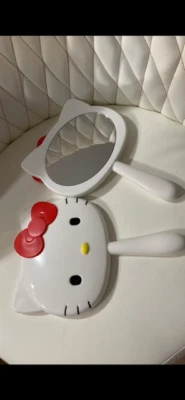 Espejo de maquillaje Hello Kitty Foto 1 de 4