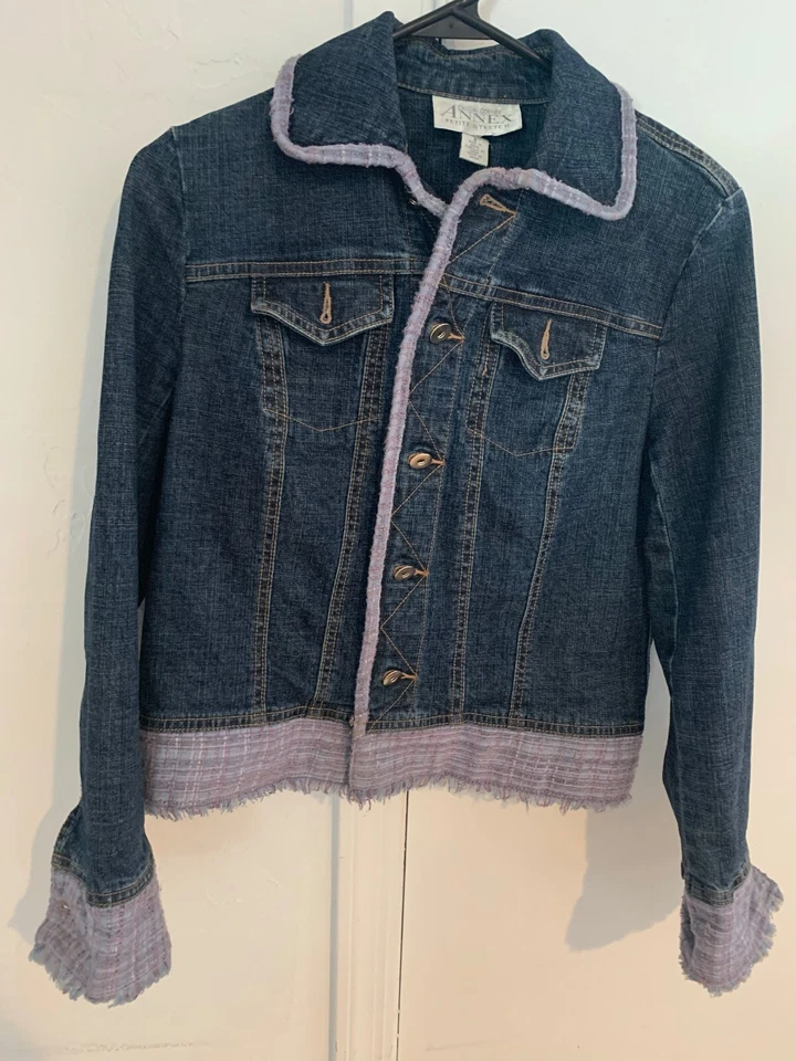 Casual Corner Annex Petite Stretch Women’s Size S Denim Jean Jacket Fringe Foto 1 de 4