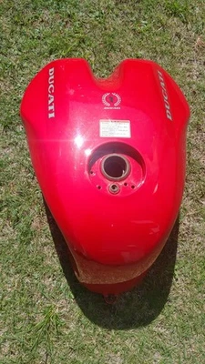 Tanque de combustible genuino Ducati 916 rojo 748 996 998 916cv 996cv 996R 998R Foto 1 de 4
