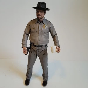 Figura Chief Hopper Netflix Stranger Things 7" McFarlane Toys 2017 ¡Ver descripción! - Imagen 1 de 15