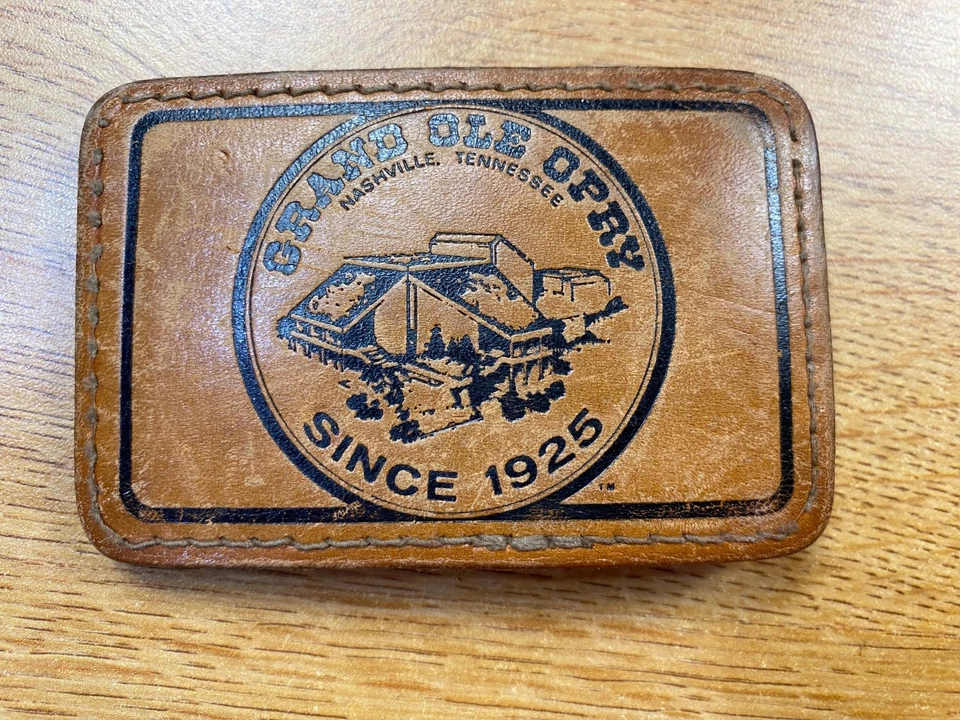 Hebilla de cinturón de cuero Grand Ole Opry desde 1925 Foto 1 de 3
