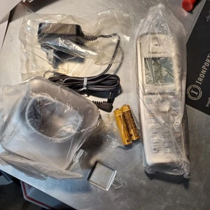 New Panasonic KX-TGA410 Expansion Handset & Charging Base Cradle & New Batteries - Picture 1 of 12