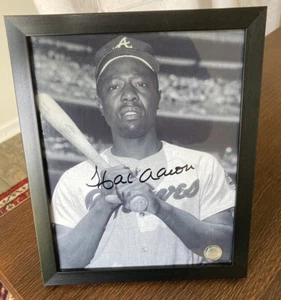 Hank Aaron Autograph 8x10 Signed/framed  HOF Braves GOAT GFA COA CLEAN AUTO - Picture 1 of 5