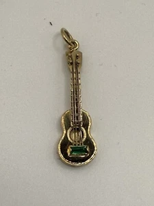 18k Vintage yellow gold beautiful Guitar With An Emerald - Picture 1 of 7