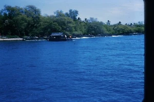 Original 1965 35mm Slide, "Unknown Rafters",  Kealakekua, Hawaii - Picture 1 of 3
