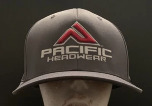 Pacific Headwear Name Brand Fitted Cap Hat Sz.SM/MD New 476F Gray/White/Red - Bild 1 von 6
