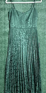 Lulus Emerald Green Satin Floral Maxi Dress Size Medium Adjustable Straps - Picture 1 of 11