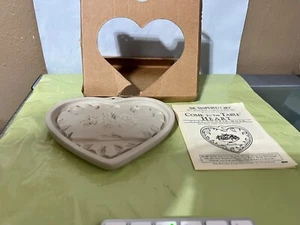 1997 Pampered Chef Heart Shaped Cookie Mold "Come To The Table" New - Picture 1 of 3
