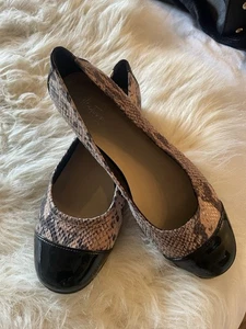 Clarks Snakeskin Patent Leather Toe Ballet Slip On Pumps Size 6 - Picture 1 of 4