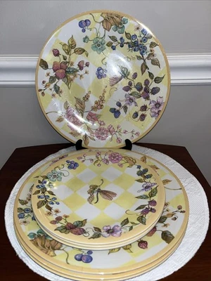 Trudeau Frutas y Flores Amarillas 4 Platos de Cena de Melamina y Platos de Ensalada a Juego Foto 1 de 4