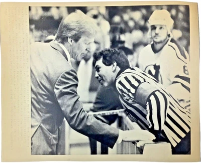 Vintage AP Wire LEAFDESK Press Photo Pic DEVILS-BRUINS PLAYOFF SCHOENFELD v REFS - Image 1 of 4