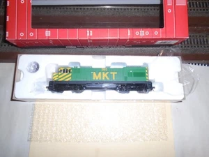 LOCOMOTORA DIÉSEL ATLAS #8664 MOTORIZADA GE U23B - MKT (KATY) #350 HO - Imagen 1 de 7
