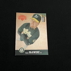 1997 Upper Deck #330 Mark McGwire Oakland Athletics Hot List - Picture 1 of 2