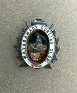 WAYAGAMACK CANADA CURLING VINTAGE BADGE - Picture 1 of 2