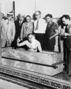 Harry Houdini 8X10 Photo Picture American escape artist magician illusionist #23 - Picture 1 of 1