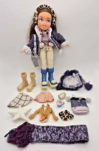 Bratz Wintertime Wonderland Dana Fashion Doll 2003 1st Edition MGA - Bild 1 von 7