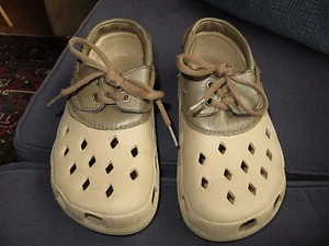 Monteagle olive brown & tan rubber duck shoes, tie closure sz. 7 (generous) - Picture 1 of 10