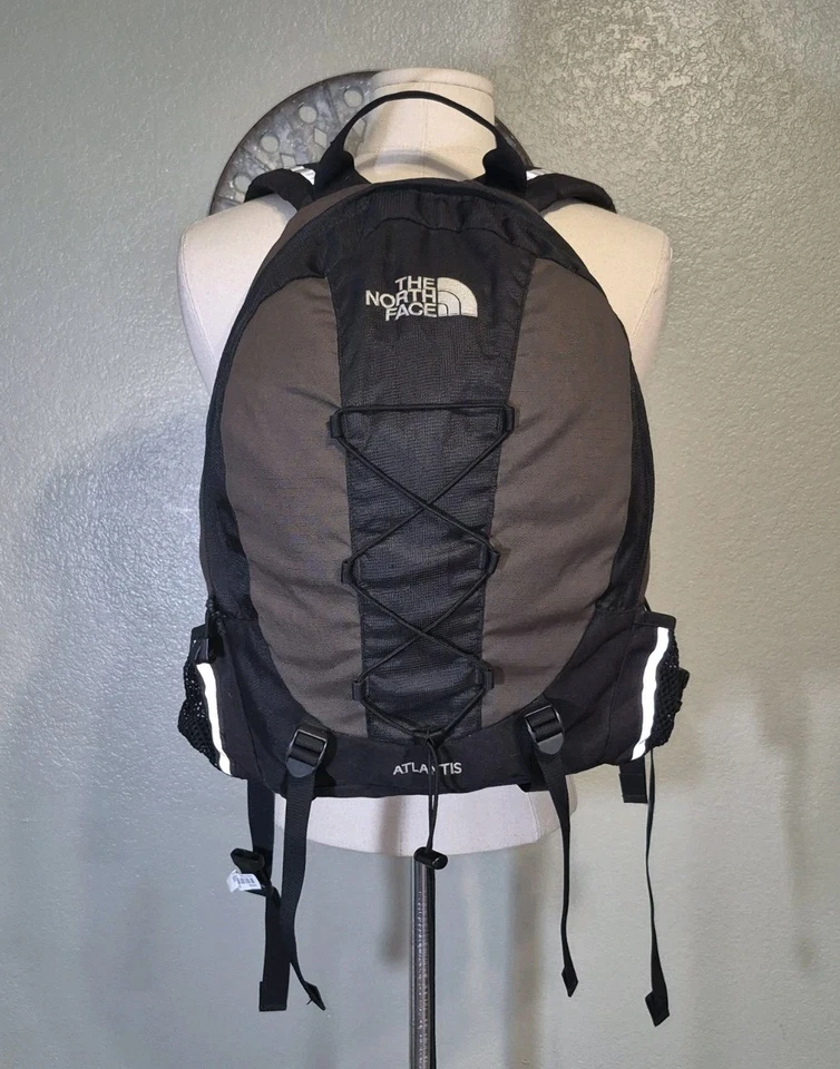 Mochila The North Face Atlantis verde negro bloques de color correa para el pecho Foto 1 de 4