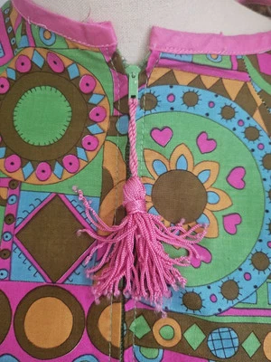 60s Psychedelic Pink & Green Paisley Dress Front Zip Wide Sleeves Pockets M - Image 1 of 4