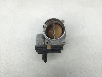 Carrocería del acelerador Chevrolet Suburban 1500 EGNLF Foto 1 de 4