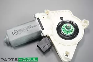 MERCEDES-BENZ S W221 FRONT LEFT WINDOW MOTOR A2218202242 OEM - Picture 1 of 4