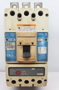 CUTLER HAMMER KD3400F 3 POLE 400 AMPS CIRCUIT BREAKER 600VAC 250VDC / TESTED OK - Picture 1 of 17