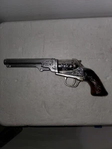 Avon Colt Revolver (1851) After Shave Deep Woods Köln Leerflasche  - Bild 1 von 5