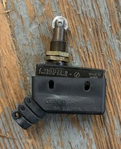 OMRON Z-15GQ22-B LIMIT SWITCH SNAP ACTION SWITCH 15A - Picture 1 of 2