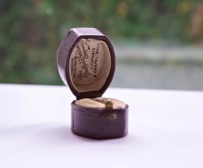 Antique Sarcophagus Ring Box Sheffield Goldsmiths Co Brown Leather Cream Int. - Image 1 of 4