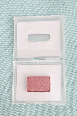 MK Mary Kay ChromaFusion Eye Shadow SUNLIT ROSE New in Packaging .05 oz refill - Image 1 of 2