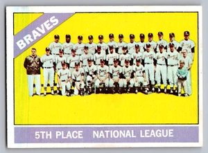 1966 TOPPS #326 ATLANTA BRAVES TEAM CARD W/H. AARON/MATHEWS/P. NIEKRO/TORRE - Picture 1 of 3