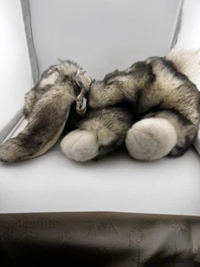 Peluche Commonwealth gris blanco acostado conejito conejo animal de peluche 15" - Imagen 1 de 8