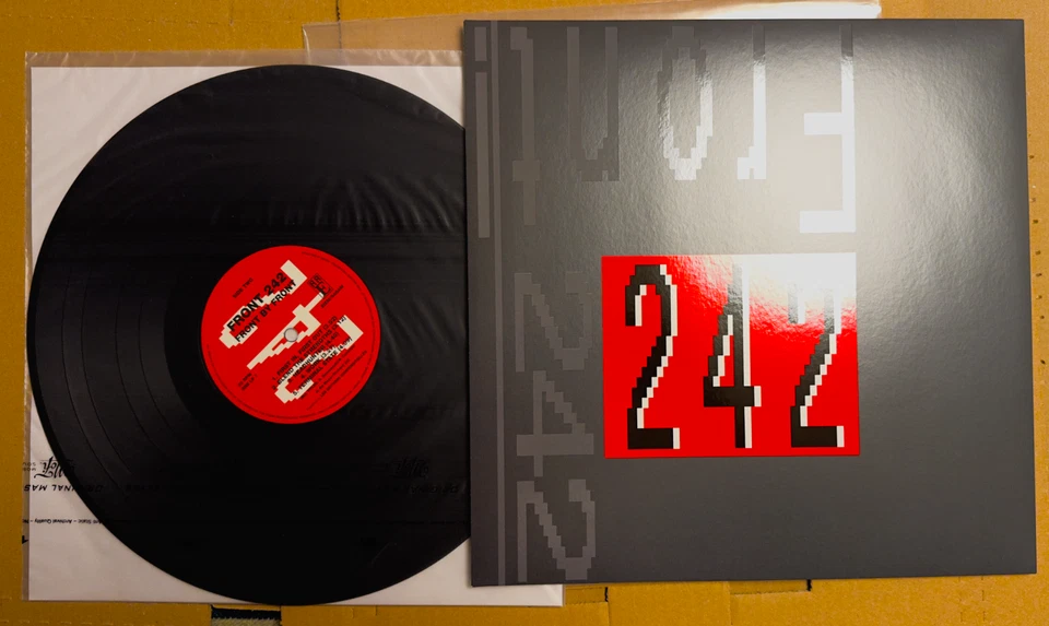 Front 242 - Front By Front - Vinyl LP - Bild 1 von 4