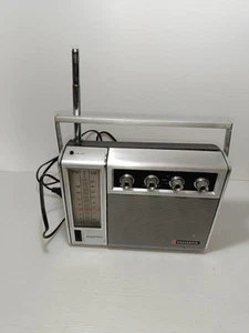Radio National Panasonic Model RF-757B De Restaurar/Piezas de Repuesto Leer - Imagen 1 de 14