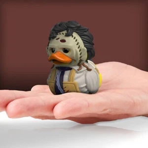 TUBBZ BATHTUB 1ST Edition MINI Texas chainsaw massacre, Leatherface duck jeep - Picture 1 of 8