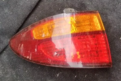 GENUINA 00-02 TOYOTA PREVIA/ESTIMA N/S LUZ TRASERA LADO PASAJERO ICHIKOH 28-141 Foto 1 de 4