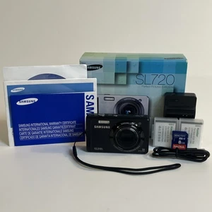 Samsung SL720 Digital Camera 12.2 Megapixels 5X Optical Zoom - Picture 1 of 19
