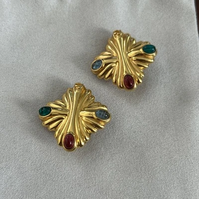 Fendi Vintage Gripoix Logo F Fendista Crest Maltese Cross Cabochon Clip Earrings - Изображение 1 из 4