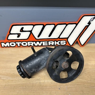 Bomba de dirección asistida Lexus IS300 2001-2005 3,0 L con polea 44320-53030 OEM Foto 1 de 4