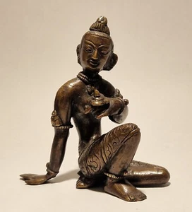 Bronze Statue Apsara oder Parvati mit Blüte Indien - Bild 1 von 7