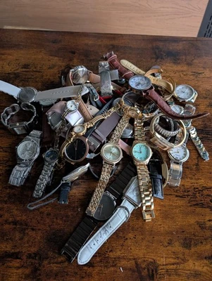 3 Pounds Of Fashion Watches - Image 1 of 4