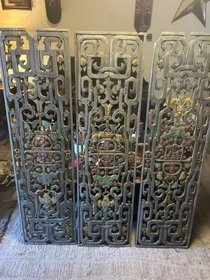 Auténticos hermosos paneles de madera chinos tallados a mano elegantes del siglo XIX Foto 1 de 4