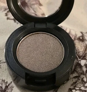 BNIB - MAC Eyeshadow - Satin Taupe (Frost) Full Size - Picture 1 of 7