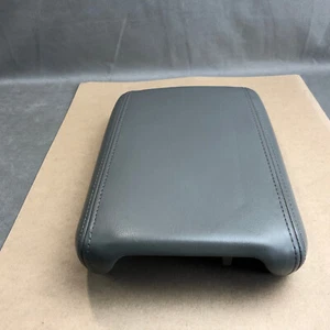 07-12 GMC ACADIA ENCLAVE OUTLOOK TRAVERSE ARMREST CONSOLE LID GRAY OEM 353 - Picture 1 of 11