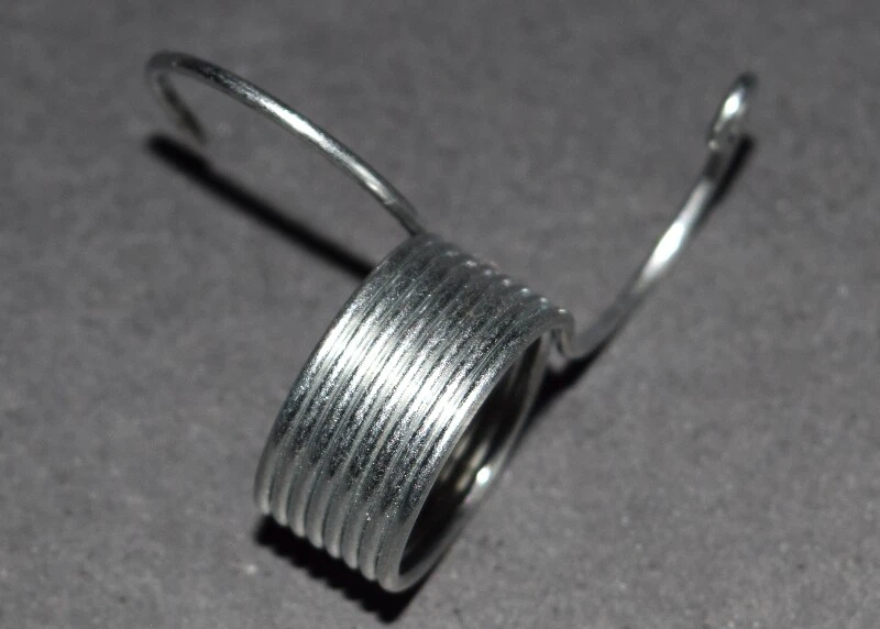 Resorte de arranque de motor de avión Cox .049 049 Foto 1 de 1