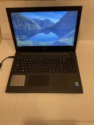 Laptop Dell Inspiron 15 3878 como está Foto 1 de 4