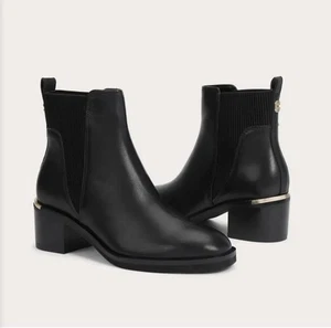 BRAND NEW & BOXED CARVELA LIBERTY HEELED ANKLE BOOTS IN BLACK 4/37 - Picture 1 of 7