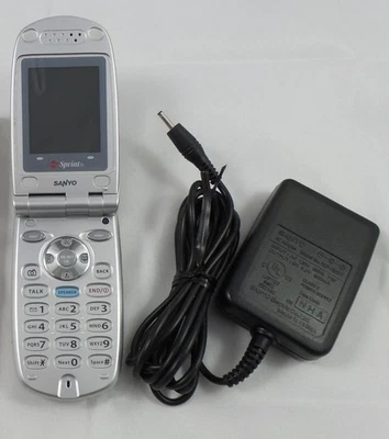 Sanyo PM-8200 Sprint Dual-Band Tri-Mode PCS CellPhone Camera Silver (PM8200KITS) - Image 1 of 2
